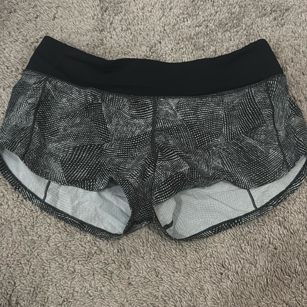 Black and White Lululemon Speed Up shorts
